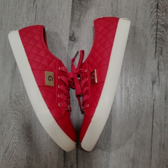 G by Guess los Angeles Backer  red quilted lace up sneakers - Picture 6 of 10